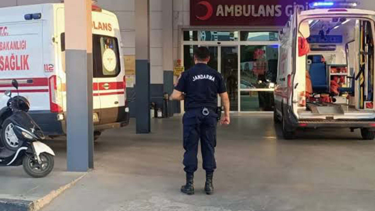 Aydın'da 3 yaşındaki bir çocuk tiner içtiği için hastanenin yoğun bakım ünitesinde tedavi görüyor.