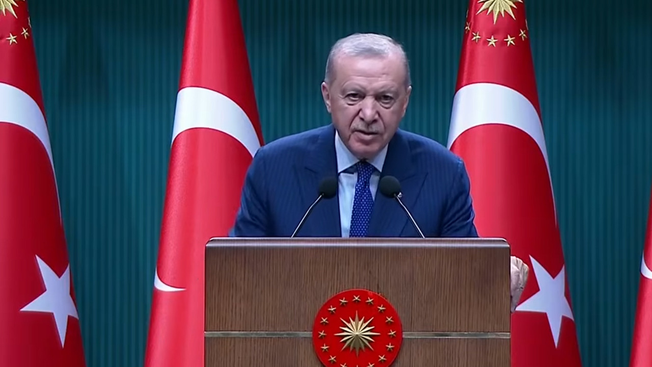 Cumhurbaşkanı Erdoğan Kabine Toplantısı sonrası açıklama yaparken