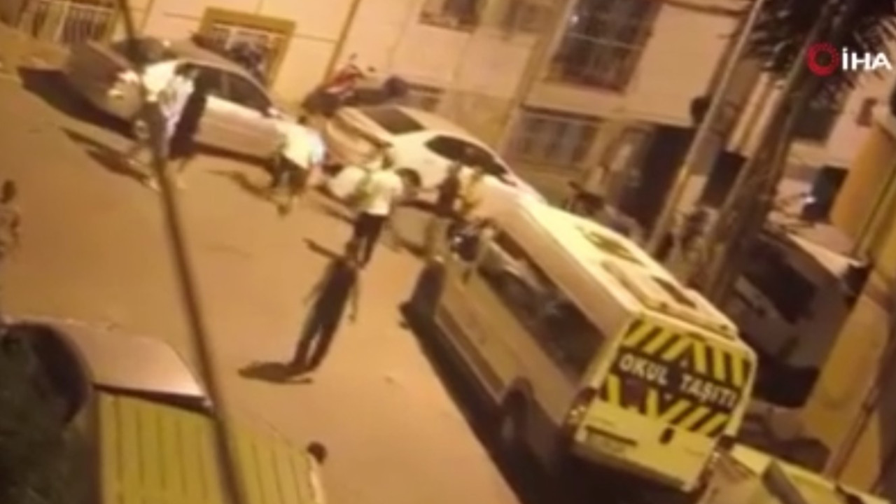 Esenyurt'ta yaşanan sokak kavgası sonrasında polis ekipleri müdahale etti.