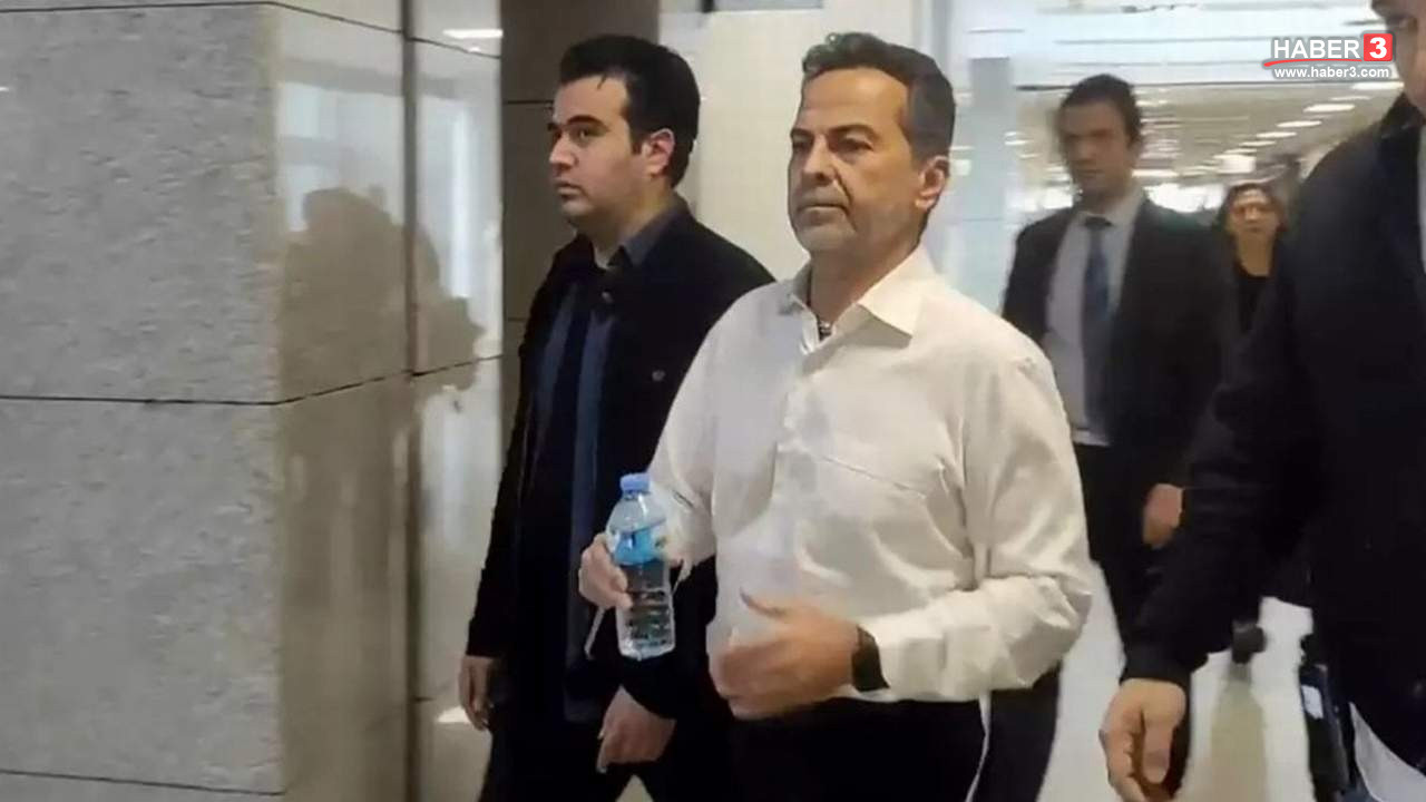 Nasuh Mahruki'nin 15 Temmuz paylaşımı nedeniyle hakkında soruşturma başlatıldığına dair haber görseli.