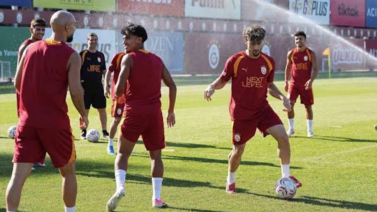 Galatasaray'da 4 futbolcunun bileti kesildi! TFF'ye isimleri verilmedi