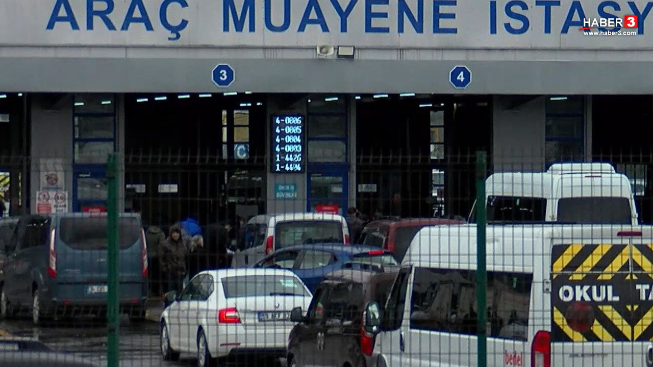 TÜVTÜRK logosu ve üzerinde araç muayene randevusu ile ilgili uyarı yazısı.