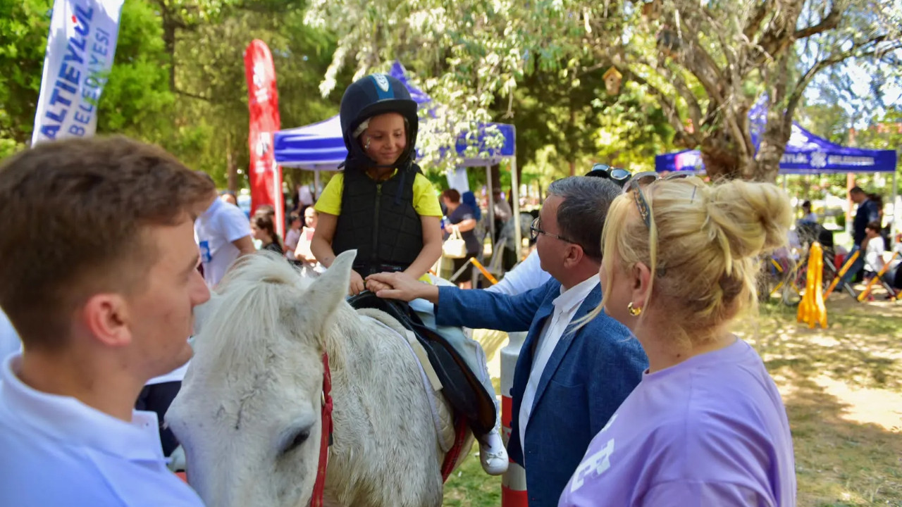 Balıkesir'de düzenlenen Pony Club etkinliğinden bir kare