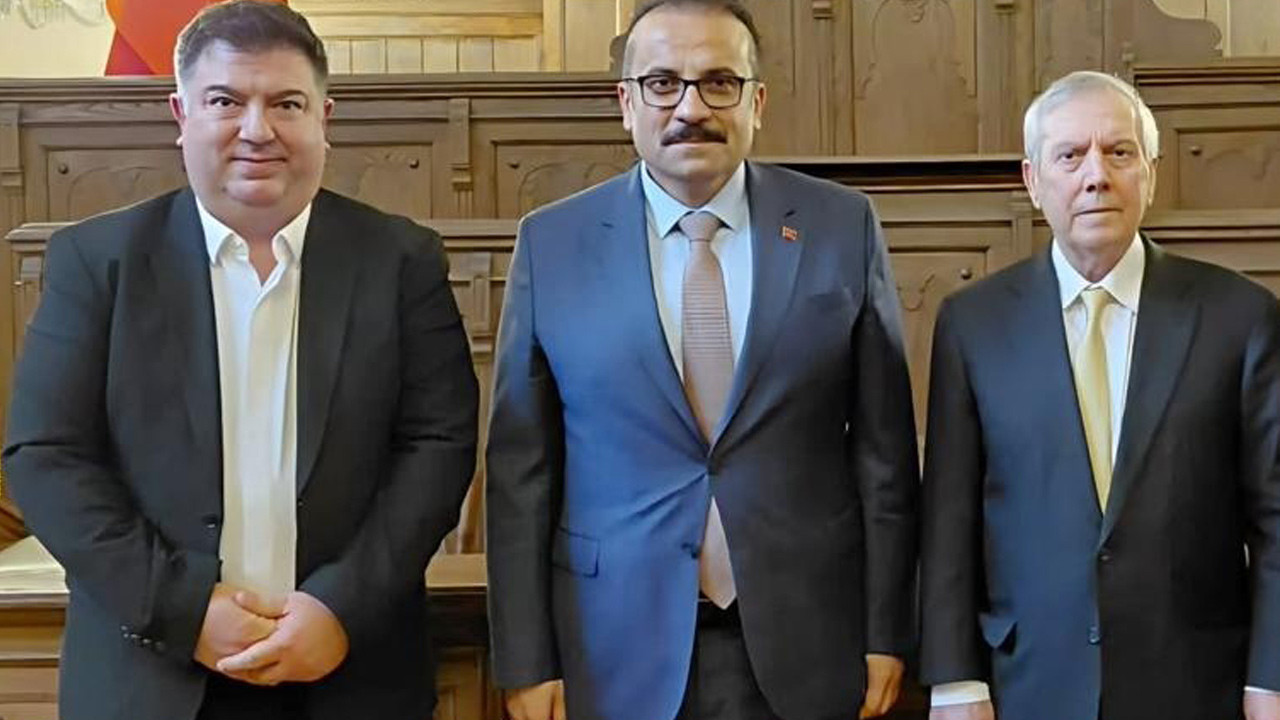 Adalar Belediye Başkanı Ali Ercan Akpolat ve Müzeler Genel Müdürü Birol İnceciköz'ü gösteren bir kolaj.