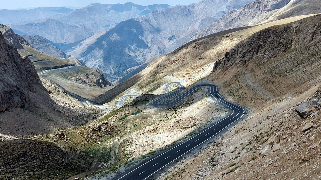 ''Ölüm yolu'' için formül bulundu: 13 kilometrelik tünel geliyor