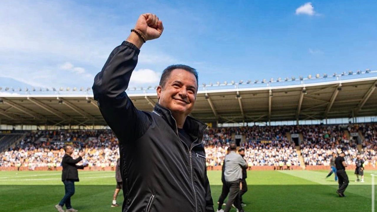 Acun Ilıcalı bombayı patlattı! Lige fırtına gibi başlayan Hull City'li futbolculara çılgın vaat!