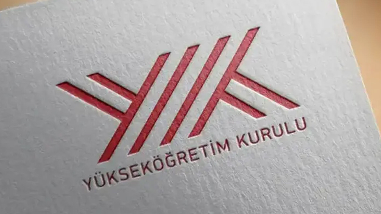 Akademisyenlere sosyal medya yasağı iddiası! YÖK'ten açıklama geldi