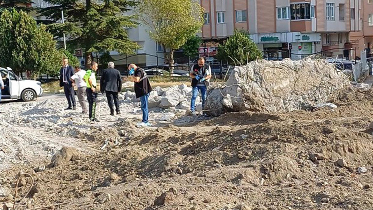 Okul binası yıkımında şoke eden keşif! Kepçe operatörünün dikkati ortaya çıkardı