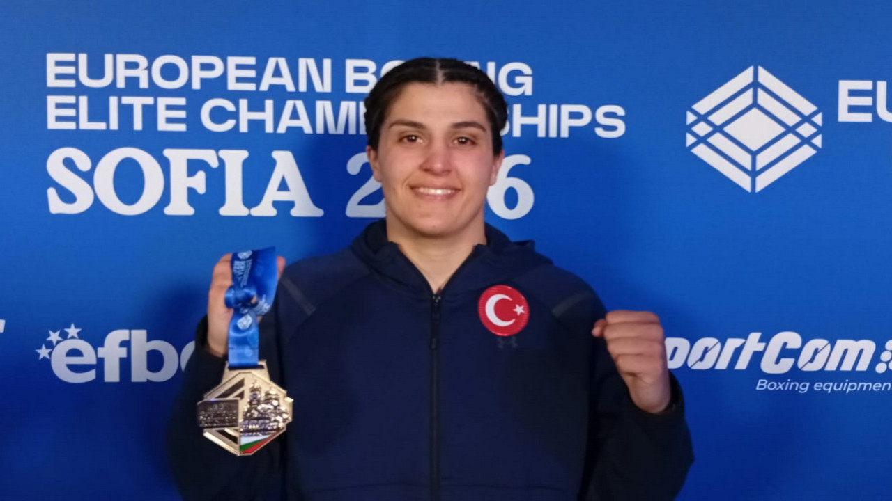Busenaz Sürmeneli üst üste 2. kez Avrupa Şampiyonu: Altın Madalya Türkiye'nin!