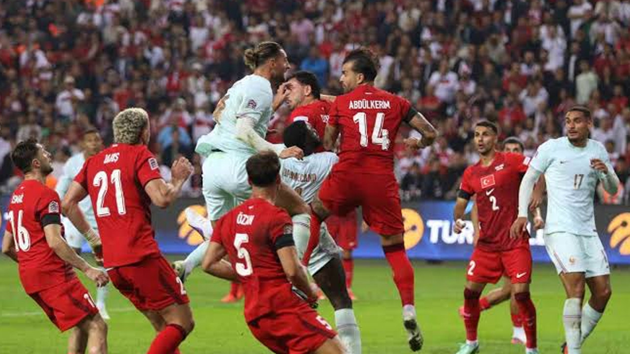 Türkiye-İtalya maçı öncesi 7 isim kadro dışı kaldı