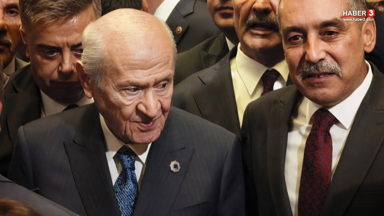 TBMM resepsiyonunda Bahçeli'den DEM Parti heyetine ''İmralı'ya selam söyleyin'' mesajı!