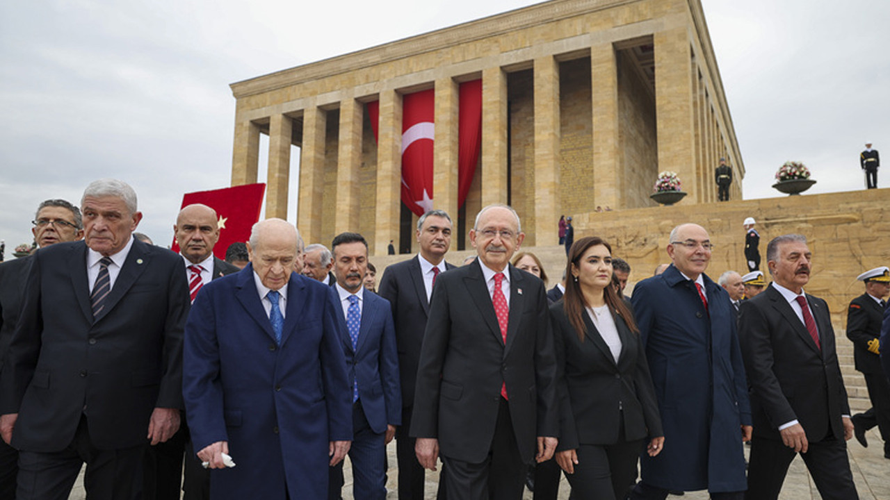 Kemal Kılıçdaroğlu Anıtkabir'deki 29 Ekim törenine katıldı